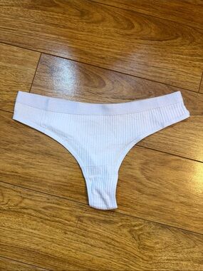 Women’s Ribbed Cotton Thong Lavender Well Worn